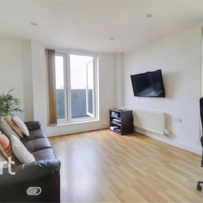 1 bedroom flat to rent - Photo 1