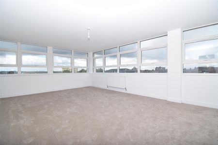 Trend House, Northgate, Wakefield - Photo 2