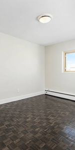 Pet-Friendly Renovated Suites Right by Oshawa Centre! (Marland) - Photo 3