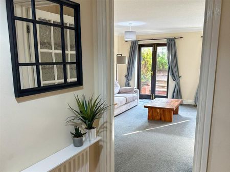 2 bedroom semi-detached house to rent - Photo 2