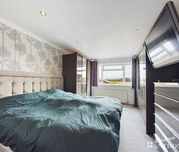 4 bedroom detached house to rent - Photo 5