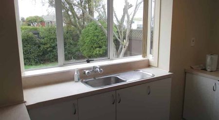 Great Location! - Photo 3