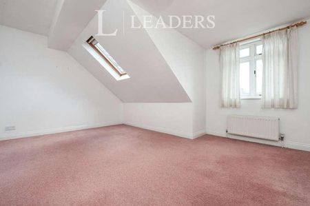 Beaufort Court, Cirencester, GL7 - Photo 5