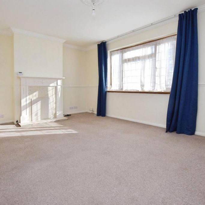 3 bedroom end of terrace house to rent - Photo 1