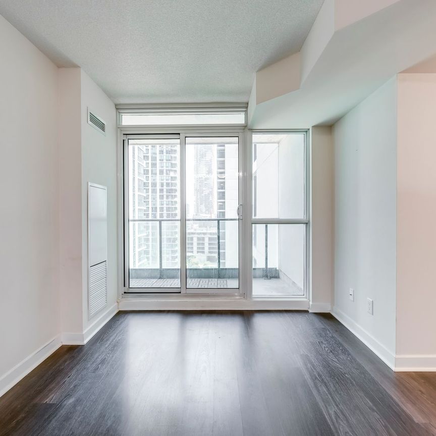 For Lease - 33 Bay Street Unit# 1405, Toronto, Ontario - Photo 1