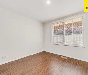 The Jerrabomberra Lifestyle - Fabulous Five Bedroom Home - Photo 5