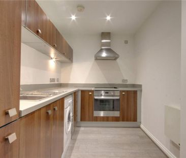 2 bedroom property to rent - Photo 3