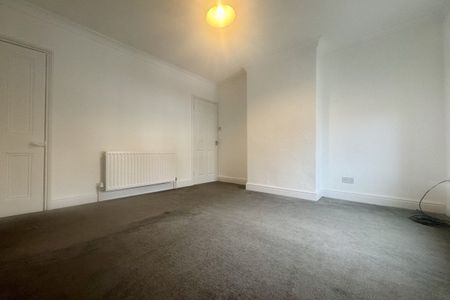 Lister Avenue - Photo 4