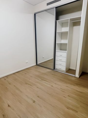 2 bed 2 bath-605 - Photo 4