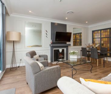 Loft like Apartment living. - Photo 4