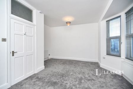 1 bedroom apartment to rent Queens Park Road, First Floor Flat, Brighton, BN2 - Photo 2