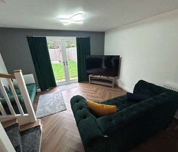 2 bedroom semi-detached house to rent - Photo 4