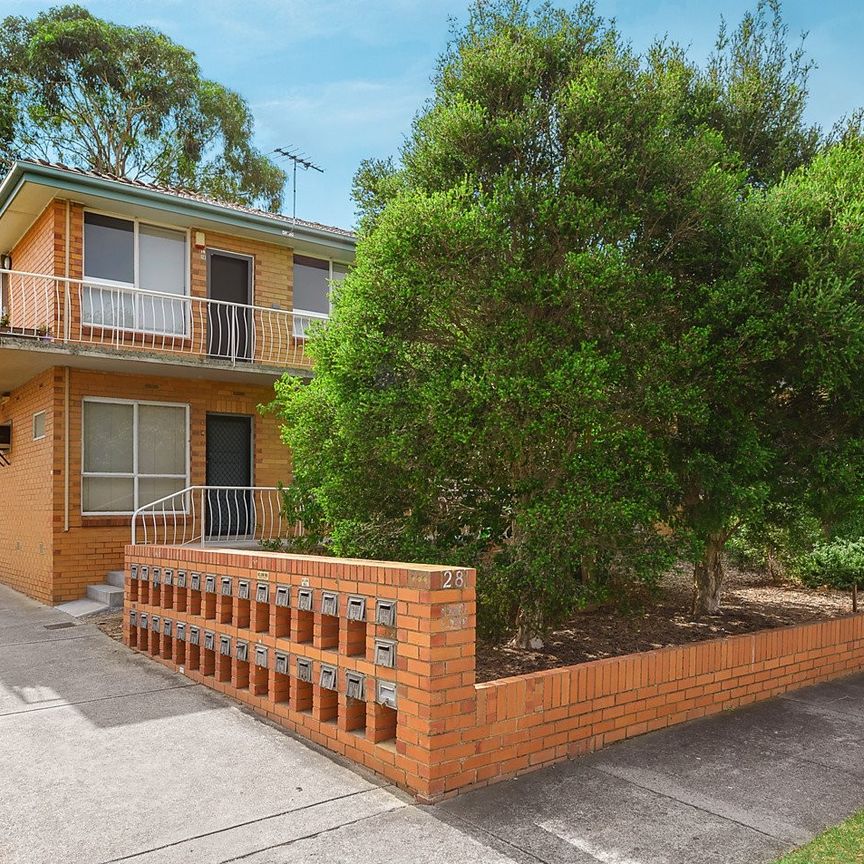 13 / 28 Eumeralla Road, CAULFIELD SOUTH - Photo 1