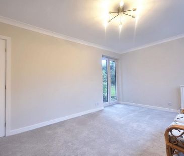 3 bedroom detached bungalow to rent - Photo 2