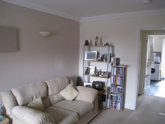 2 bedroom semi-detached house to rent - Photo 1