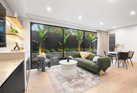 Luxury Family Living with Poolside Lifestyle - Photo 4