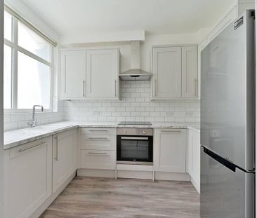 3 bedroom terraced house to rent - Photo 6