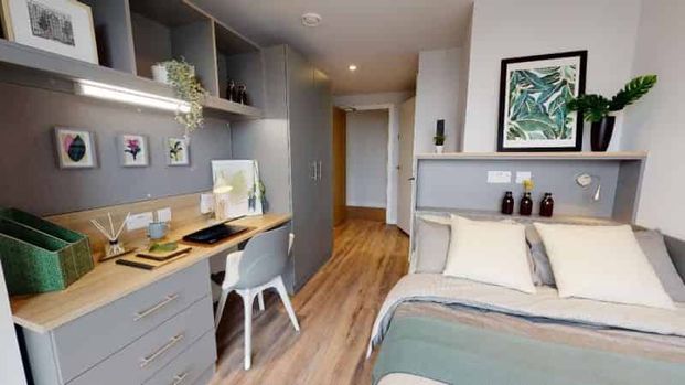 Gold En Suite - Photo 1