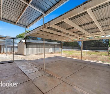 Three Bedroom Home - Photo 6