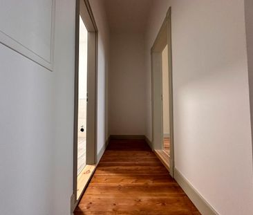 Wohnen im Denkmal mit Top-Ausstattung und PKW-Stellplatz! - Photo 4