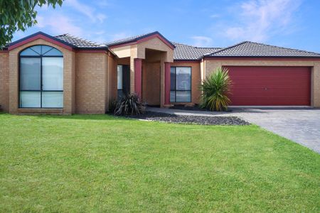 40 Bassett Drive, Strathfieldsaye - Photo 3