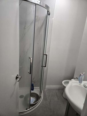 For Lease - 58 Kitchener Road Unit# Main, Toronto, Ontario - Photo 1