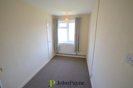 2 bedroom maisonette to rent - Photo 3