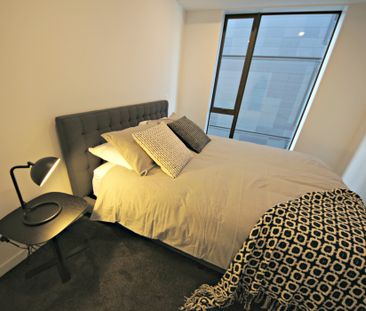 Immaculately presented 3 bedroom apartment in Wellington's new Victoria St. Precinct - Photo 1