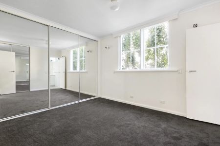 Unit 3/89 Caroline Street, - Photo 3