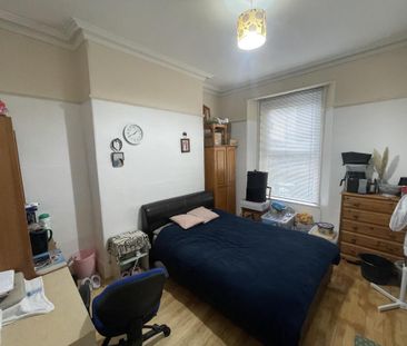 4 bedroom house share to rent - Photo 2