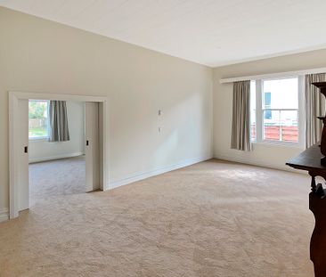 EPSOM - Double Grammar Zone or Groups - Photo 2