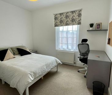 Harvey Street – 3 Bed - Photo 2