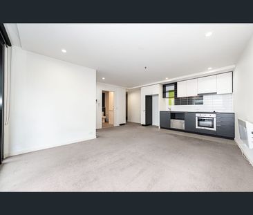 1007/815 Bourke St, Docklands, Vic 3008 - Photo 5