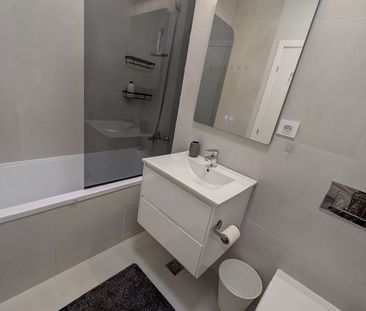 Apartament 2 camere de închiriat — Complex Silk District - Fotografie 4