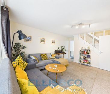 3 bedroom semi-detached house to rent - Photo 1