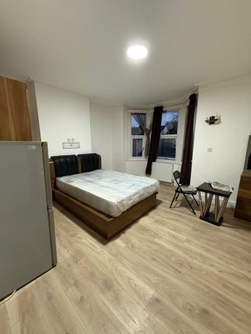 2 bedroom house share to rent - Photo 2