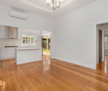 Timeless Elegance Meets Modern Living in This Renovated Footscray Home - Photo 5