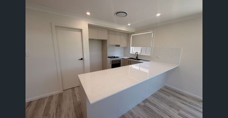 MODERN COMFORT IN CAERLEON - Photo 5