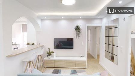 granada, Andalusia 18011 - Photo 3