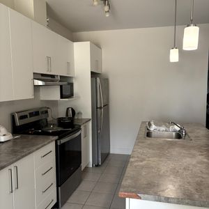 Grand Logement 3 Chambres - Hull - Photo 2