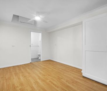 Modern family living in a peaceful cul-de-sac - Photo 4