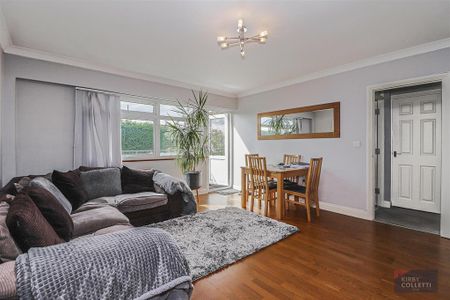 2 bedroom flat to rent - Photo 2