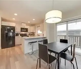 Live only minutes from NAIT! | MAIN1 - 10514 121 Avenue Northwest, ... - Photo 1