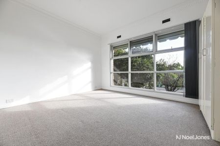 23 Taylor Road, MOOROOLBARK - Photo 4