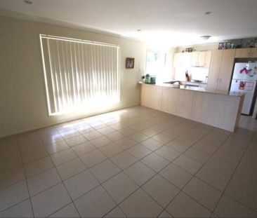 Spacious Family home close to schools - Photo 1