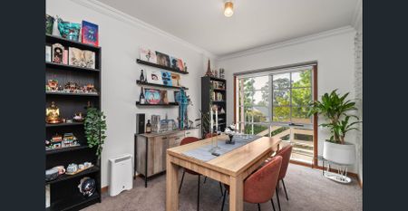 Spacious 3-Bedroom Home in a Convenient Croydon North Location - Photo 3