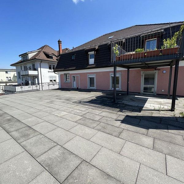 Grosszügige Wohnung mit grosser Terrasse - Foto 1