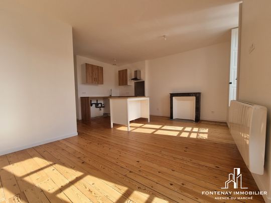 Location Appartement 3 pièces 46m² FONTENAY LE COMTE 85200 - Photo 1