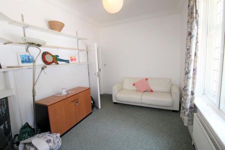 4 bedroom maisonette to rent - Photo 3