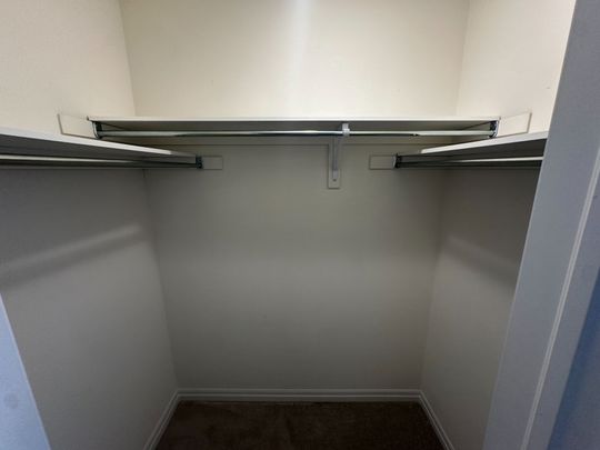 For Lease - 25 Delano Way, Newmarket, Ontario - Photo 1